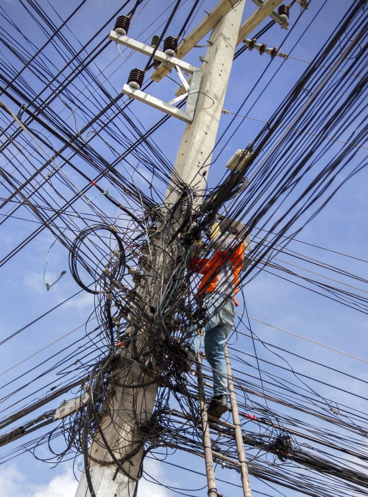 electrical cable mess, energy, electricity-2654084.jpg